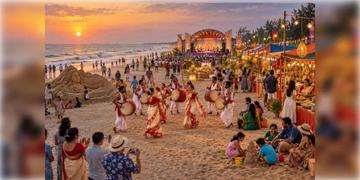 Read more about - Digha | দিঘায় ‘মায়ের আগমনী’ অনুষ্ঠান, বন্ধ দোকান পাট, বসেছে সরকারি স্টল!