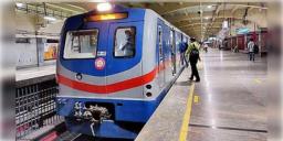 Read more about - Kolkata Metro | বৃহস্পতির সন্ধ্যায় থমকে গেলো মেট্রো! বিপাকে ব্লু লাইনের যাত্রীরা!