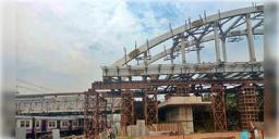 Read more about - Howrah | ছুর্টির দিনে বেনারস ব্রিজে বন্ধ ভারী যান চলাচল, রেল ওভার ব্রিজ প্রকল্পে হাত প্রশাসনের