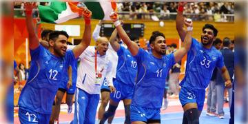 Read more about - Asian Games 2026 | প্রথমার্ধে পিছিয়ে থেকেও দুরন্ত প্রত্যাবর্তন, মেয়েদের পর কবাডিতে সোনা জয় ভারতের ছেলেদের!