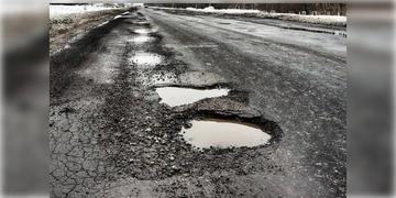 Read more about - Kolkata Roads | বর্ষায় বেহাল রাস্তার মেরামত করতে ১৮ কোটি টাকা বরাদ্দ রাজ্য সরকারের!