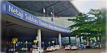 Read more about - Kolkata Airport | ‘২৩ নম্বর গেটে বোমা’, মহিলাদের শৌচালয় থেকে উদ্ধার চিরকু! বোমাতঙ্ক কলকাতা বিমানবন্দরে!