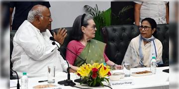 Read more about - Trinamool-Congress | সম্পূর্ণ ভিত্তিহীন! ঘাসফুলের কংগ্রেসে যোগদানের জল্পনা ওড়ালেন জয়রাম রমেশ