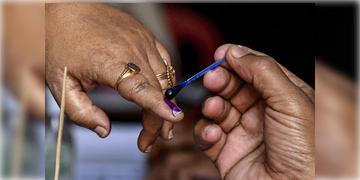 Read more about - Supreme Court | করতে হচ্ছে ভোটের কাজ, কিন্তু নাম নেই ভোটার তালিকায়! সুপ্রিম কোর্টের দ্বারস্থ বাংলার ৬৫ জন ভোটকর্মী!