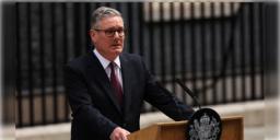 Read more about - Keir Starmer | ব্রিটেনের প্রধানমন্ত্রীর পদ থেকে ইস্তফা দিলেন কিয়ার স্টারমার! ছাড়লেন লেবার পার্টির প্রধানের দায়িত্বও!