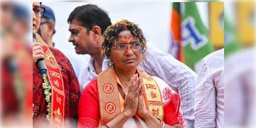 Read more about - RG Kar Case | আর জি কর মামলায় তৎকালীন বিধায়ক সহ তিনজনের গ্রেপ্তারি চেয়ে আদালতের দ্বারস্থ পানিহাটির নয়া বিধায়ক