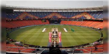 Read more about - IPL 2026 | গতবারের চ্যাম্পিয়ন হয়েও ফাইনাল ম্যাচ হচ্ছে না বেঙ্গালুরুতে, কোথায় হবে আইপিএলের ফাইনাল?