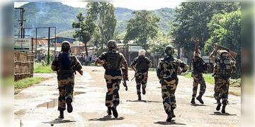 Read more about - Election Commission | বাংলার ভোট নিয়ে বাড়তি সতর্কতা, রাজ্যে কেন্দ্রীয় বাহিনী মোতায়েন কমিশনের