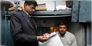 Read more about - Indian Railway | বিনা টিকিটে ট্রেনে ওঠা যাত্রীদের জন্যে নয়া নিয়ম! দ্বিগুন জরিমানার নির্দেশ রেলওয়ে বোর্ডের