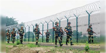 Read more about - BSF | প্রথম দফায় BSF-কে হস্তান্তর করা হয়েছে ১৪২.৭৯ একর জমি! কোন জেলায় কতটা জমি দেওয়া হল?