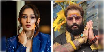 Read more about - Mimi Chakraborty | মিমিকে হেনস্থা কাণ্ডে জামিন তনয় শাস্ত্রীর, 'স্ট্রংভাবে এসেছিলাম, স্ট্রংভাবে যাচ্ছি'- বললেন জ্যোতিষী