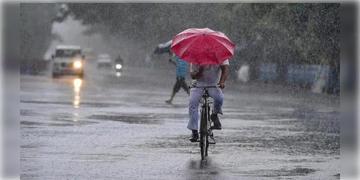 Read more about - Weather Update | কাঠফাটা রোদ থেকে রেহাই, সপ্তাহজুড়ে ঝড়-বৃষ্টির পূর্বাভাস গোটা রাজ্যে!