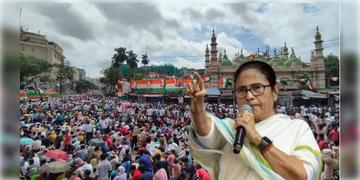 Read more about - Mamata Banerjee | ২১ জুলাই বিড়লা তারামণ্ডলের সামনে সভা করতে পারবে মমতাপন্থী তৃণমূল, তবে শর্ত দিলো আদালত!