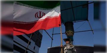 Read more about - Iran | তেহরানকে টার্গেট করে আমেরিকার নতুন নিষেধাজ্ঞা বিশ্বের সব স্বাধীন দেশের সার্বভৌমত্বের জন্য হুমকি, সতর্ক করলো ইরান!