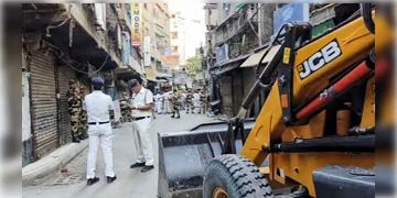 Read more about - Calcutta HC | তিলজলা কাণ্ডে বেআইনি বাড়ি ভাঙার ওপর অন্তর্বর্তীকালীন স্থগিতাদেশ হাইকোর্টের!