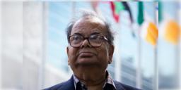 Read more about - Shankar | সাহিত্যজগতে নক্ষত্রপতন, না ফেরার দেশে 'শংকর', উইলে শেষকৃত্যের নির্দেশ লেখকের