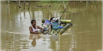 Read more about - Assam Flood | বন্যায় বিপর্যস্ত অসম, মৃতের সংখ্যা বেড়ে দাঁড়িয়েছে ৬১! ত্রাণ শিবিরে আশ্রয় নিয়েছেন ৩.১৫ লক্ষের বেশি মানুষ!