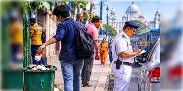 Read more about - Kolkata | ১ সেপ্টেম্বর থেকে রাজ্যে কড়া নিয়ম জারি! থুতু ও বর্জ্য ফেললেই জরিমানা!
