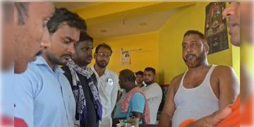Read more about - Birbhum | খাবারের দোকানে লিখতে হবে মালিকের ধর্ম পরিচয়, ফতোয়া জারি সনাতন জাগরণ মঞ্চের!