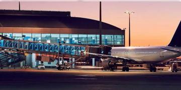 Read more about - Airport | পুরুলিয়ার ছররা-সহ রাজ্যে চালু হবে ৪টি বিমানবন্দর, মউ সই করতে পশ্চিমবঙ্গে আসছেন নাইডু!